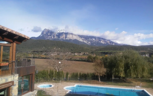 Camping Peña Montañesa