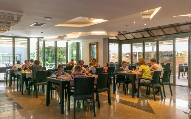 Lara Park Hotel