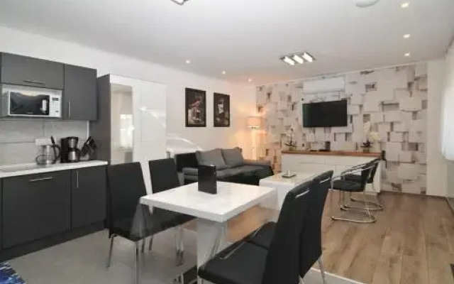 Silver Beach Apartments