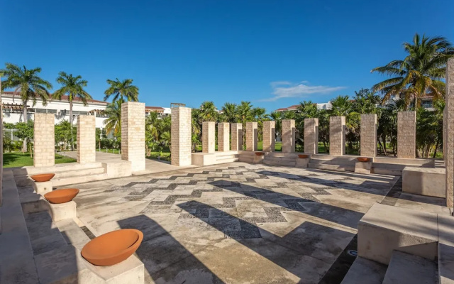 Mareazul Casa Sol 2 Bedroom Apts by RedAwning