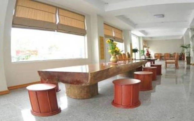 Shwe Phyu Hotel