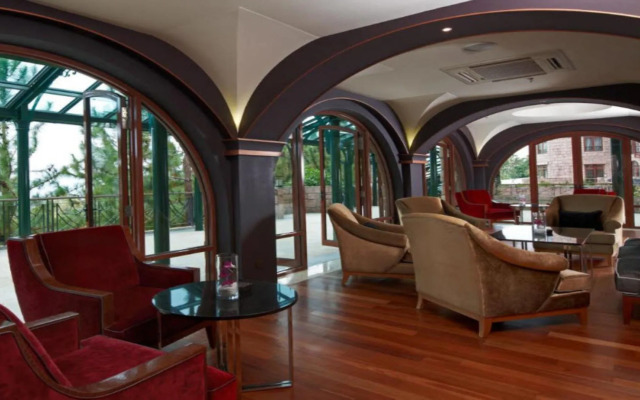 The Chateau Spa & Wellness Resort