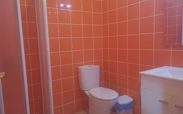Doramas Private Rooms Shared Toilet