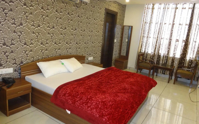 The Shradha Hotel