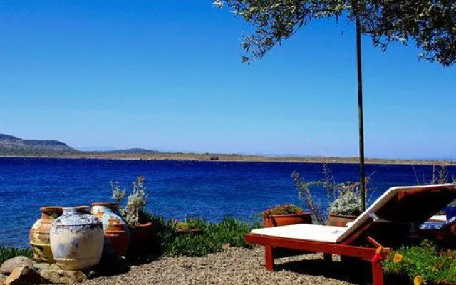 Cunda Lena Otel