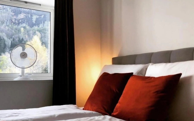 Stryn House Apartments & Hotel