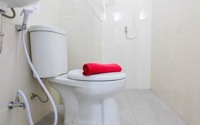 Homey 2BR at Ayodhya Apartment By Travelio