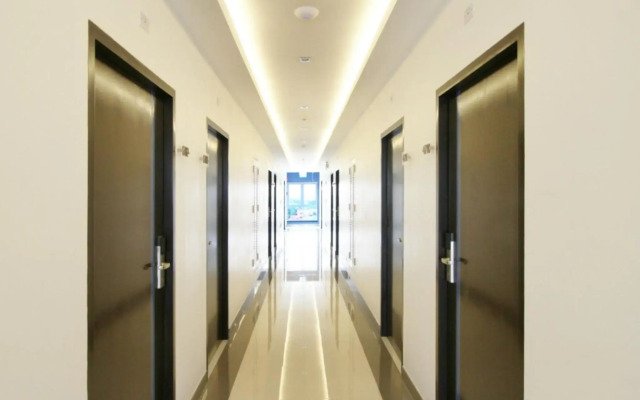Anna-Nava Pakkret Hotel