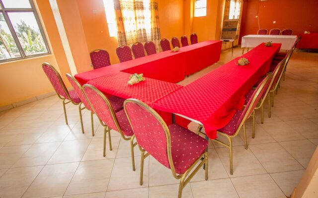 Hillside Grand Hotel