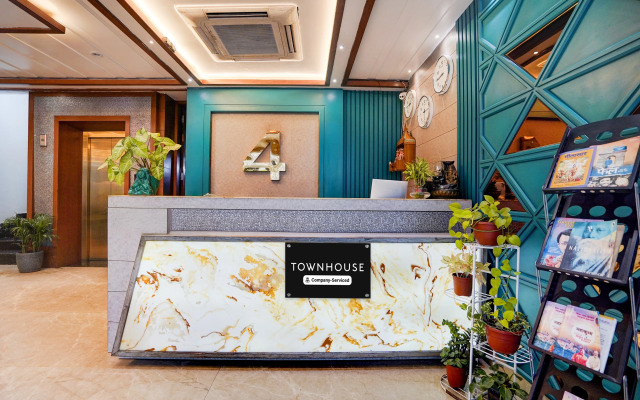 Townhouse Prayagraj Central Bus Terminal Formerly Hotel Four View