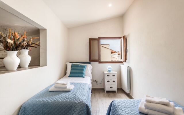 Dreamy Guelfa by Mmega