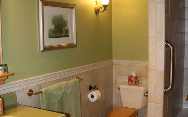 Sacred Clay Inn