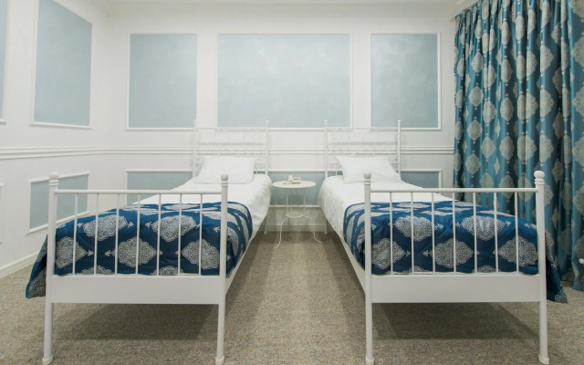 Two Seasons Boutique Hotel