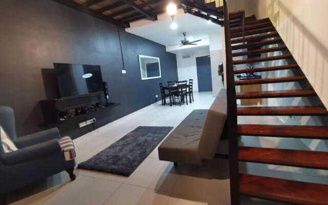 Lakeview Duplex Apartment Free WiFi and Netflix