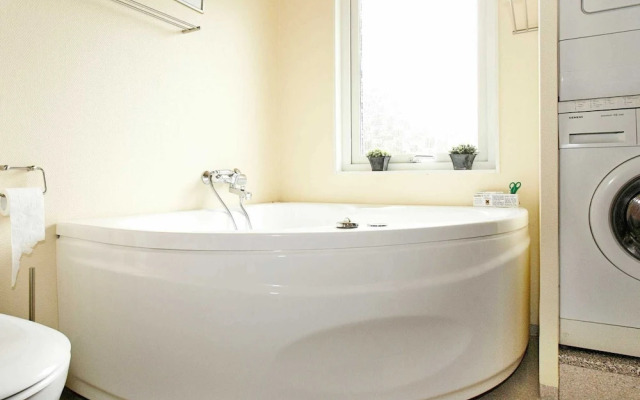 8 Person Holiday Home in Vestervig-by Traum