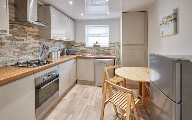 Host Stay Huntcliffe Ruby