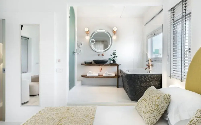 Emfasis Luxury Villa
