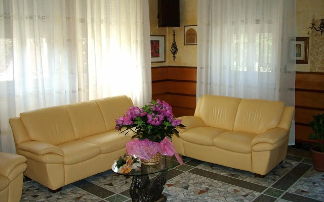 Hotel Paradiso
