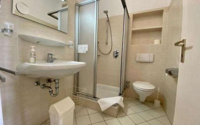 Adamidis Hotel