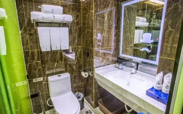 Zmax Hotel·Harbin Bingxue Big World