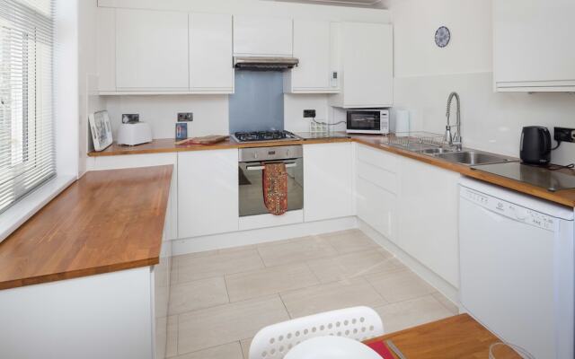 Milford On Sea Detached Bungalow
