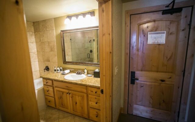 Huge Condo with Stunning Views from Oversized Deck by RedAwning