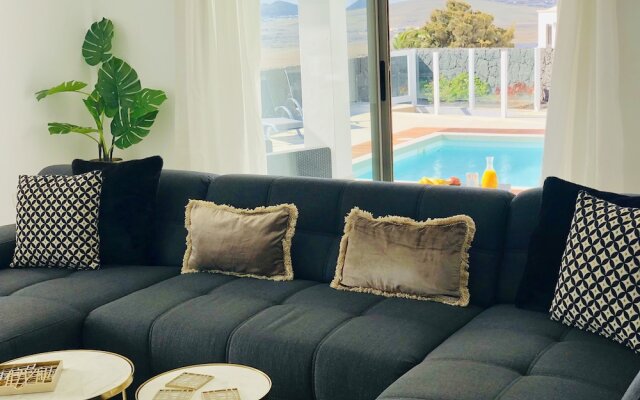 Canaryislandshost l Infinity views village - Heated Pool