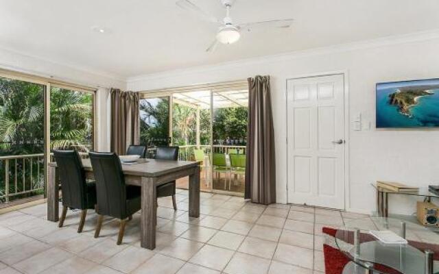 Fiesta Palms 6 - Central Byron Bay