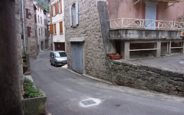 triplex douillet
