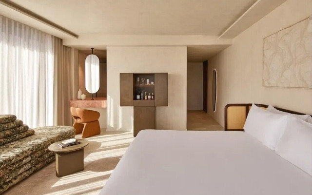 Mondrian Gold Coast