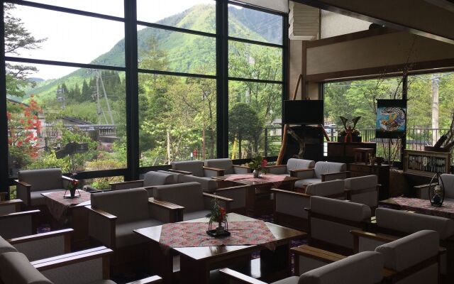 Okada Ryokan Warakutei