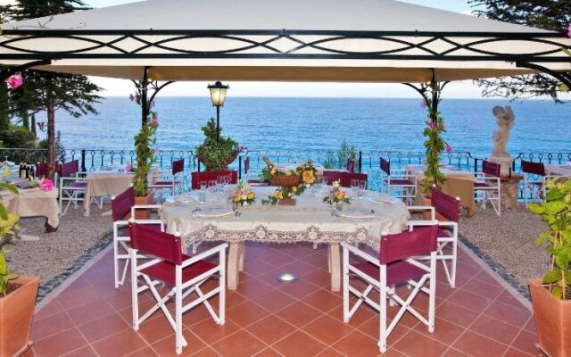 Hotel Punta Est