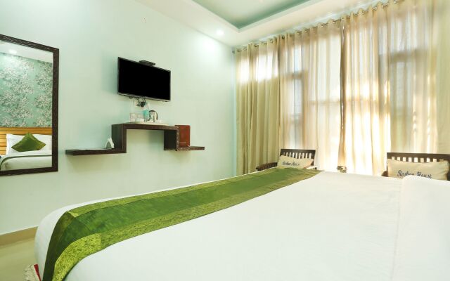 Treebo Roshan House With Valley View