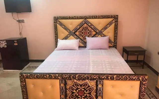 Al Harmain Restaurant