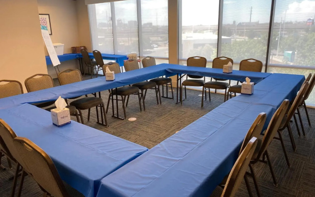 Holiday Inn Express & Suites Albuquerque Historic Old Town by IHG