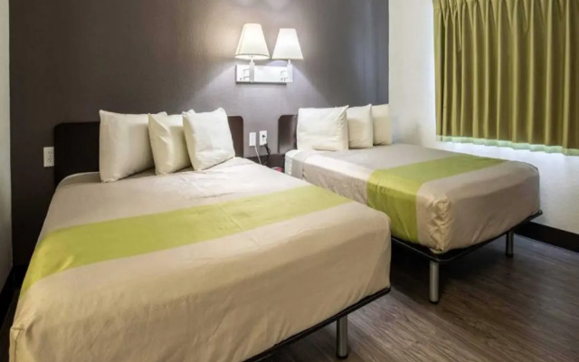 Studio 6 Bay City, TX