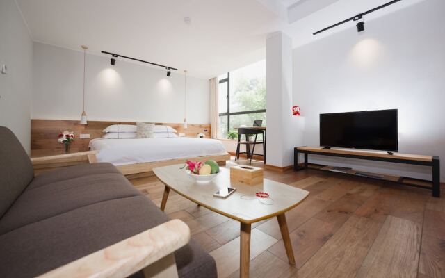 Yue Love Hotel