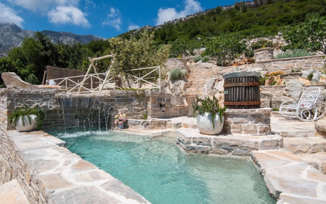 The Hidden Treasure Village - 3 Villas