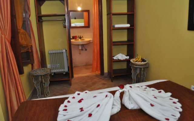 Cozy Room in the Heart of Ancient Medina Riad