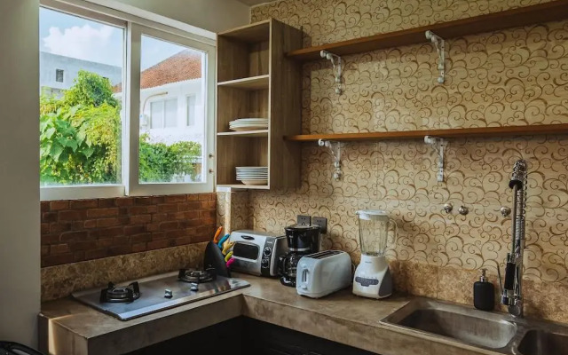 Lolo Apartment by Hombali