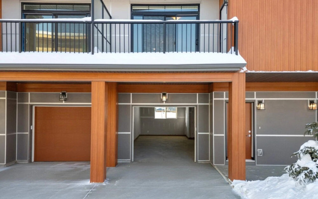 The Belmont Luxury NEW Home Free Indoorparking