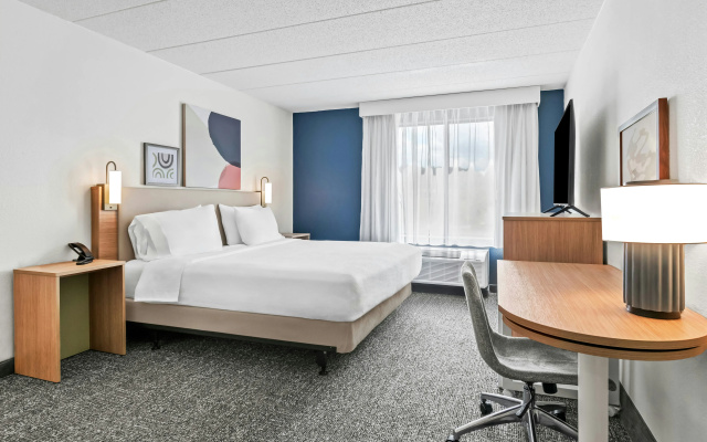 Spark by Hilton Mechanicsburg