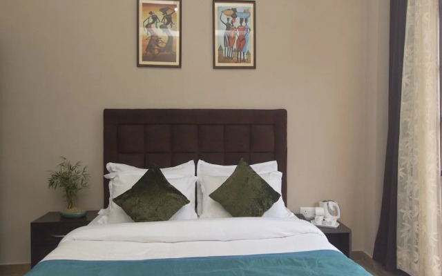 Hotel Red Panda by OYO Rooms