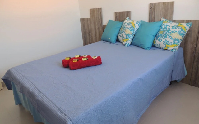 Casa com 3 Quartos em Condomínio Geriba