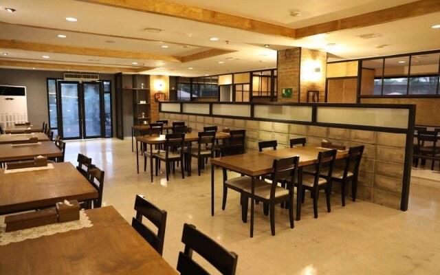 Koregon Hotel