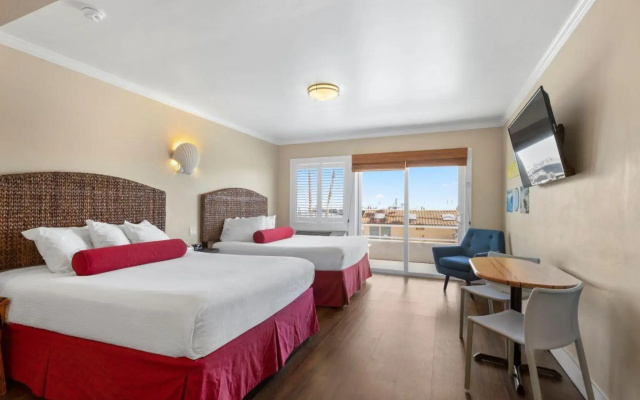 Beach Street Inn and Suites
