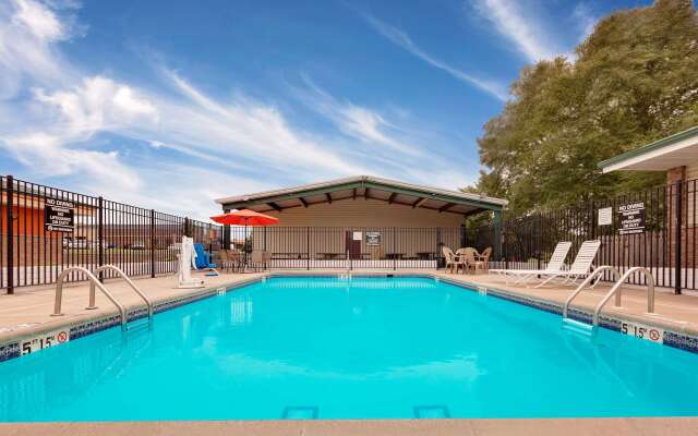 Super 8 by Wyndham Siloam Springs