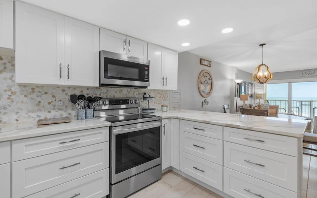 Ponce de Leon Towers 804