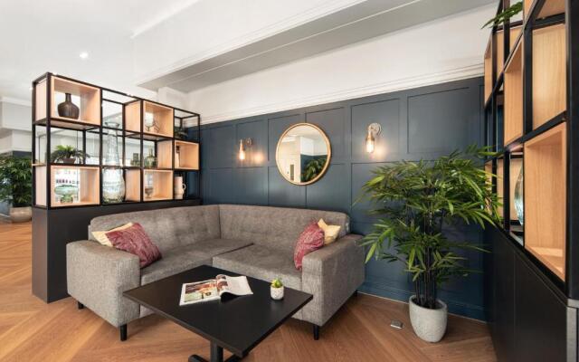 Drift Inn (Formerly The Waterfront Hotel)