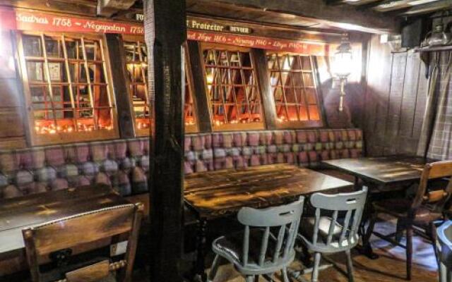The Spiceship Inn